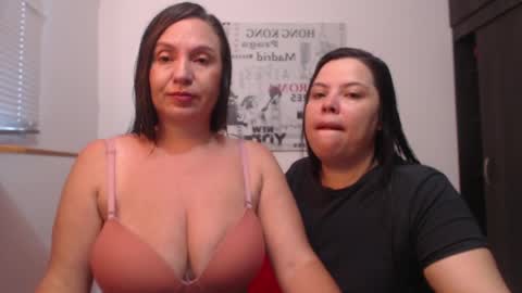 Tinna online show from 04/24/26, 11:34