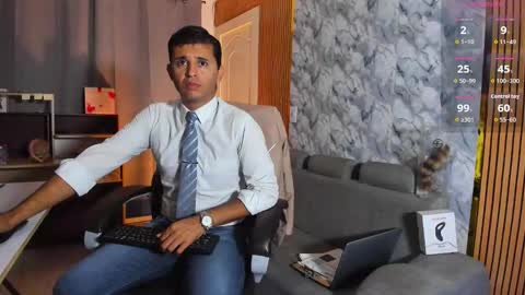 Snapshot of hiddenoffice chatting on 02/16/26, 01:13 George online show from 02/16/26, 01:13