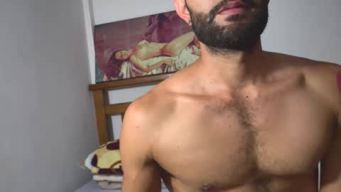 Snapshot of hideonbush051 chatting on 12/22/25, 03:31 hideonbush online show from 12/22/25, 03:31