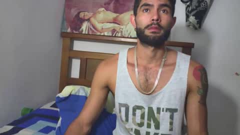 Snapshot of hideonbush051 chatting on 02/18/26, 12:28 hideonbush online show from 02/18/26, 12:28