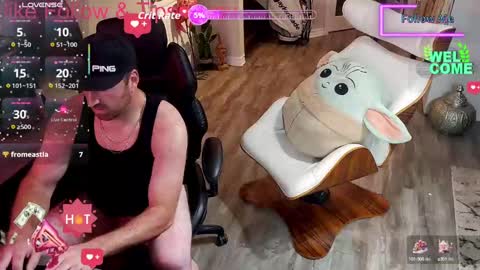 Snapshot of highclass92i chatting on 10/11/25, 02:22 High4This online show from 10/11/25, 02:22