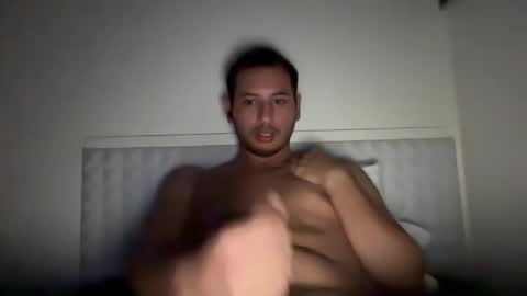 Snapshot of highlightsintown chatting on 10/04/25, 09:57 highlightsintown online show from 10/04/25, 09:57