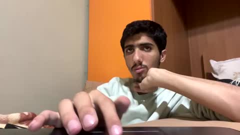 Snapshot of hihi9697 chatting on 01/13/25, 12:24 hihi9697 online show from 01/13/25, 12:24