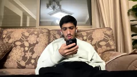 Snapshot of hihi9697 chatting on 02/20/25, 11:54 hihi9697 online show from 02/20/25, 11:54