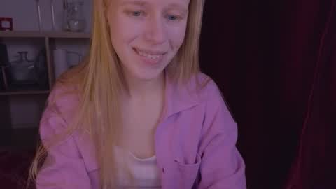 Chloe online show from 02/03/25, 11:47