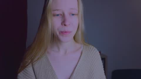 Snapshot of hihi_im_chloe chatting on 02/03/26, 05:05 Chloe online show from 02/03/26, 05:05