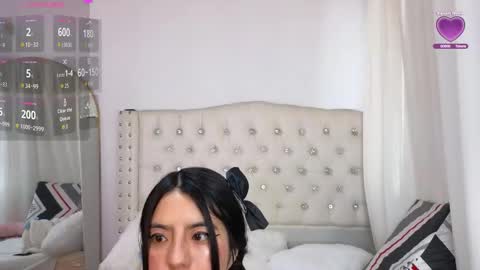 Snapshot of hikiko_doll_ chatting on 11/09/25, 04:16 Call me hikiko or kiko online show from 11/09/25, 04:16