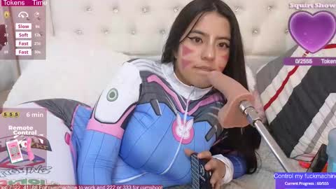 Snapshot of hikiko_doll_ chatting on 12/16/25, 09:20 Call me hikiko or kiko online show from 12/16/25, 09:20