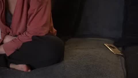 Snapshot of hikinks chatting on 12/15/24, 04:40 hikinxxx online show from 12/15/24, 04:40