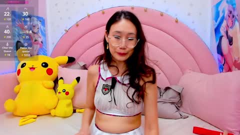 Hikori online show from 02/06/25, 01:27