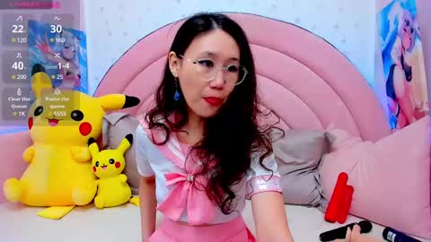 Hikori online show from 03/10/25, 01:45