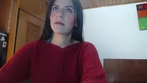 hilaril18 online show from 02/09/25, 12:28