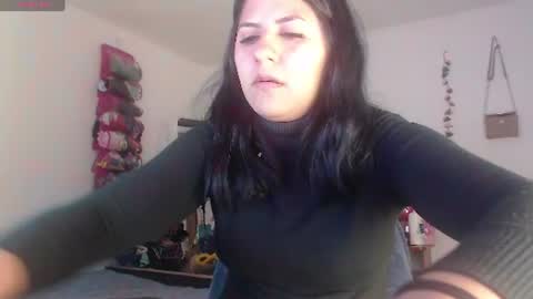 Snapshot of hilari18 chatting on 06/20/26, 06:11 hilaril18 online show from 06/20/26, 06:11