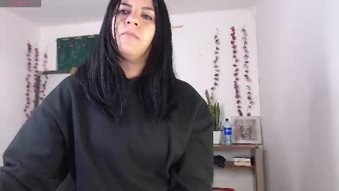 Snapshot of hilari18 chatting on 07/09/26, 06:01 hilaril18 online show from 07/09/26, 06:01
