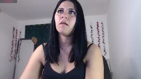 Snapshot of hilari18 chatting on 07/24/26, 10:19 hilaril18 online show from 07/24/26, 10:19