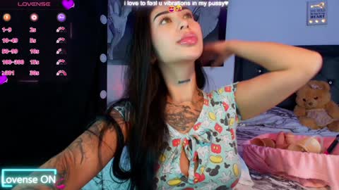 LUNA new account  FOLLOW ME online show from 01/19/25, 10:49