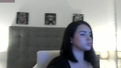 Snapshot of hilary_tailor chatting on 02/27/26, 11:43 hilary_tailor online show from 02/27/26, 11:43