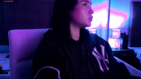 hilary_tailor online show from 03/22/26, 11:02