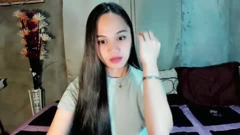 hilarymolly online show from 02/01/26, 08:29