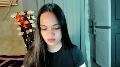 hilarymolly online show from 04/21/26, 03:13