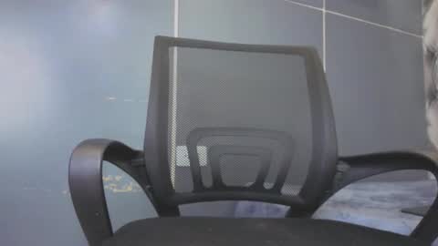  Hillary  online show from 11/08/25, 04:56