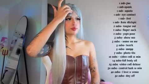 hillsdandarkie_44 online show from 11/25/25, 02:00