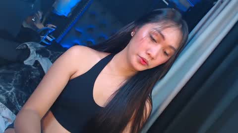 yuricah online show from 01/21/25, 06:11