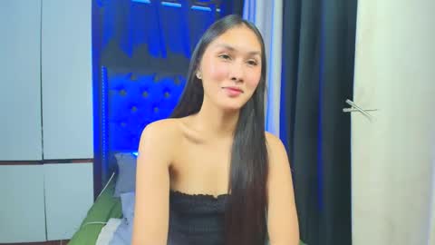 yuricah online show from 10/10/25, 02:10