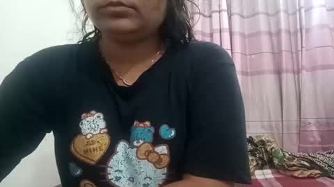 himuhimu22 online show from 10/21/25, 07:03