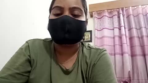 himuhimu22 online show from 10/24/25, 02:24