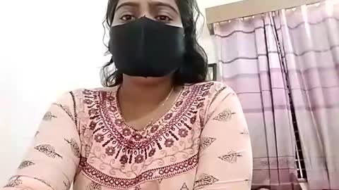 himuhimu22 online show from 01/16/26, 05:17