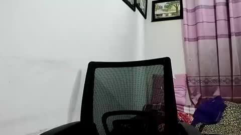 himuhimu22 online show from 02/16/26, 04:03