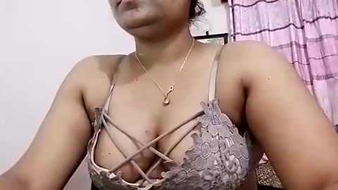 himuhimu22 online show from 04/03/26, 03:54