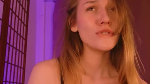 Hina online show from 12/28/24, 02:42