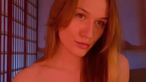 Hina online show from 01/10/25, 02:23