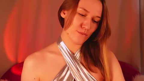 Hina online show from 01/17/25, 02:18