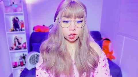 Hinata online show from 12/21/24, 05:25