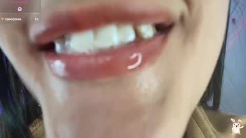 hinata online show from 11/21/25, 08:51