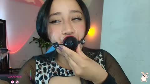hinata online show from 05/11/26, 02:45