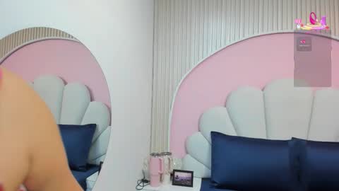 hinata_dolly online show from 11/05/25, 11:10