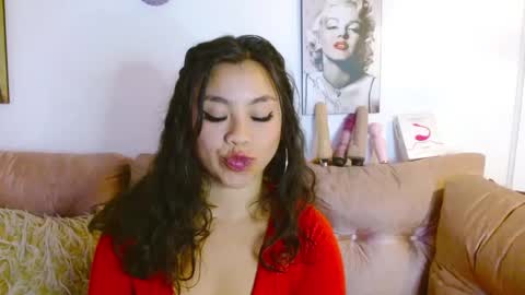 Snapshot of hinataleecs chatting on 02/05/25, 07:29 hinata lee online show from 02/05/25, 07:29