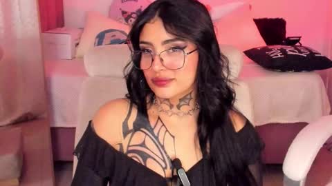  Karol  Independent Model online show from 09/09/25, 02:00