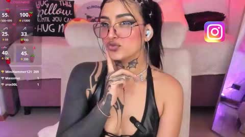  Karol  Independent Model online show from 11/27/25, 02:24