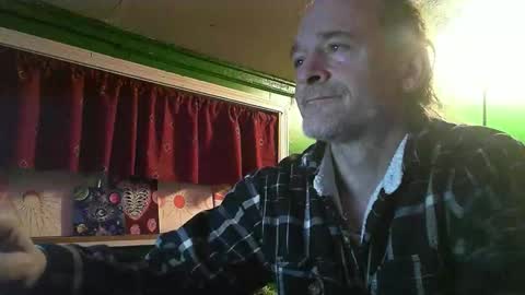 hippiedad333 online show from 02/04/26, 04:29