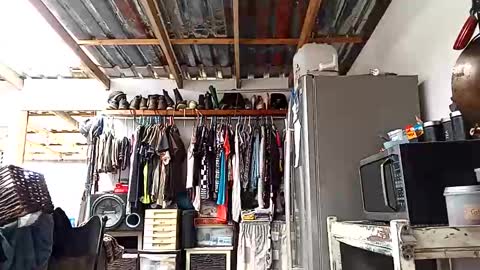 Snapshot of hippieguysa11 chatting on 11/08/25, 09:53 hippieguysa11 online show from 11/08/25, 09:53