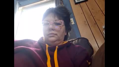 Snapshot of hippihope420 chatting on 02/11/25, 03:18 Bella online show from 02/11/25, 03:18