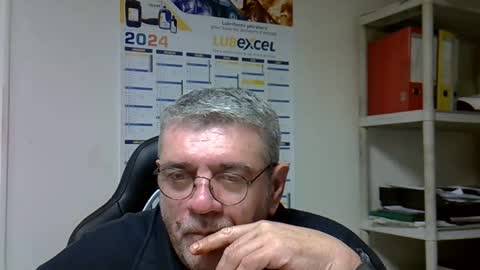 hippo online show from 12/06/24, 05:42