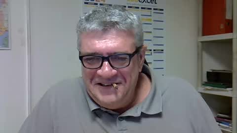 hippo online show from 12/27/24, 01:39