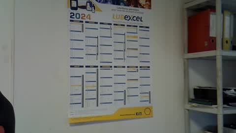 hippo online show from 01/03/25, 09:47