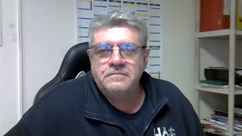 hippo online show from 01/08/25, 12:47